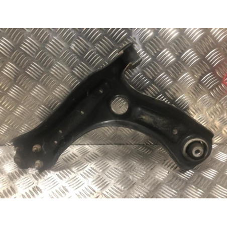 Triangle avant droit VOLKSWAGEN POLO 5 PHASE 1 d’occasion
