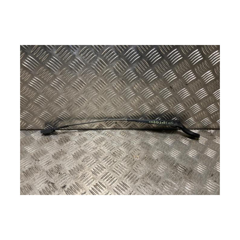 Bras essuie glace avant gauche PEUGEOT 208 1 PHASE 1 d’occasion