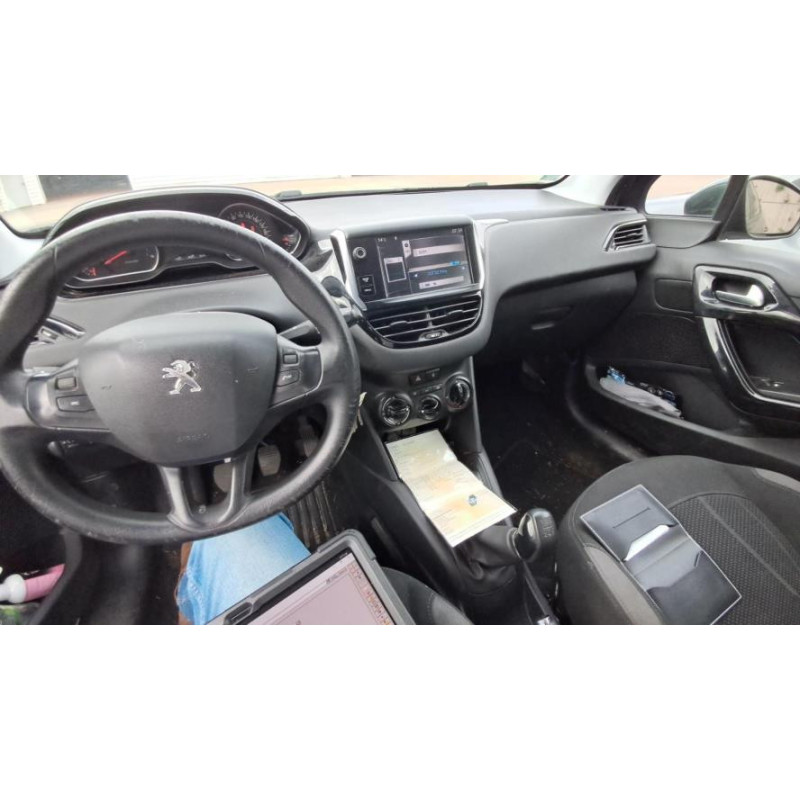 Bras essuie glace avant gauche PEUGEOT 208 1 PHASE 1 d’occasion