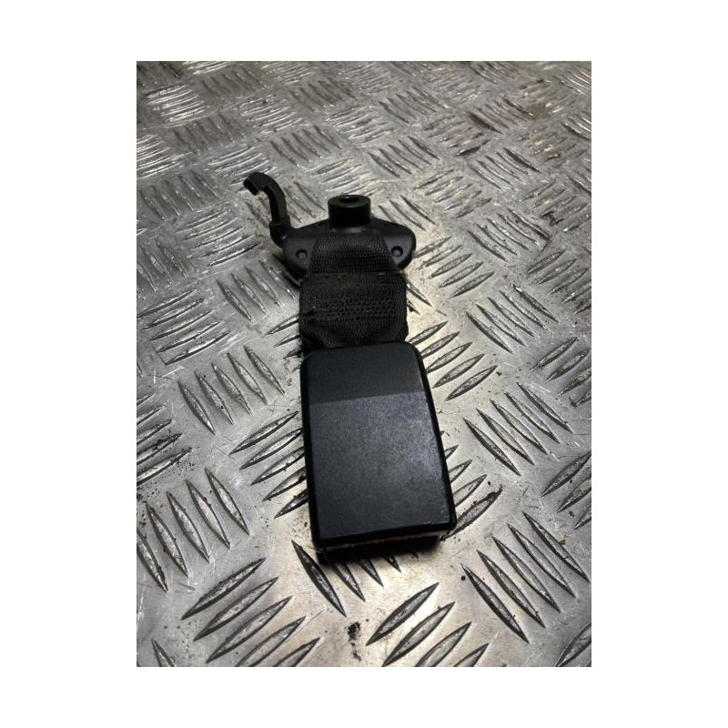 Attache ceinture arriere droit RENAULT SCENIC 3 PHASE 3 d’occasion