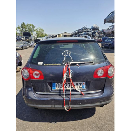 Feu arriere secondaire droit (feux) VOLKSWAGEN PASSAT 5 BREAK d’occasion