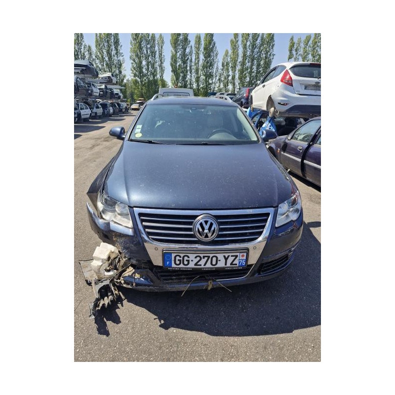 Feu arriere secondaire droit (feux) VOLKSWAGEN PASSAT 5 BREAK d’occasion