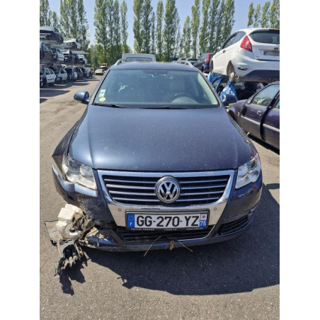 Feu arriere secondaire droit (feux) VOLKSWAGEN PASSAT 5 BREAK d’occasion