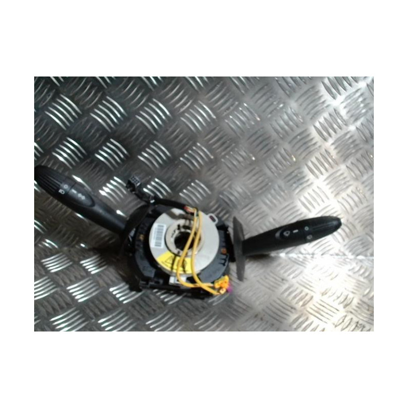 Com (Bloc Contacteur Tournant+Commodo Essuie Glace+Commodo Phare) FIAT 500 2 PHASE 1 d’occasion