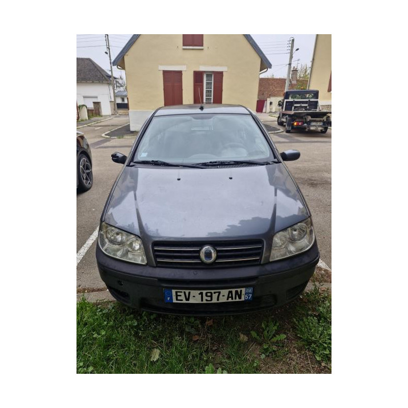 Pare choc avant FIAT PUNTO 2 PHASE 2 d’occasion