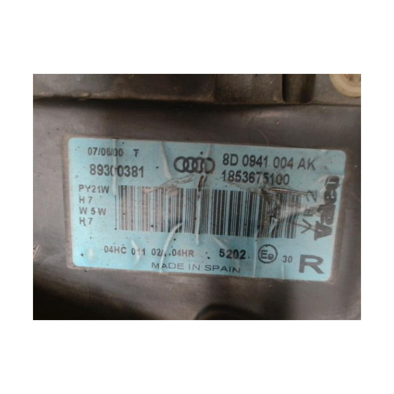 Optique avant principal droit (feux)(phare) AUDI A4 1 PHASE 2 d’occasion