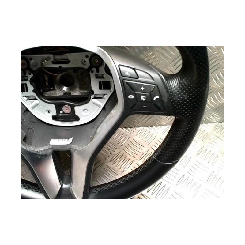 Volant MERCEDES CLASSE C 204 PHASE 2 COUPE d’occasion