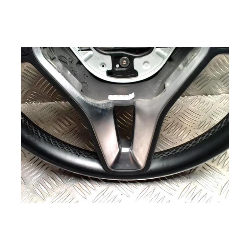 Volant MERCEDES CLASSE C 204 PHASE 2 COUPE d’occasion