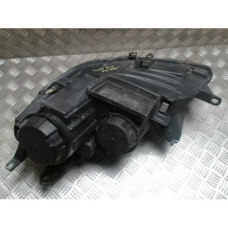 Optique avant principal droit (feux)(phare) CITROEN C8 d’occasion
