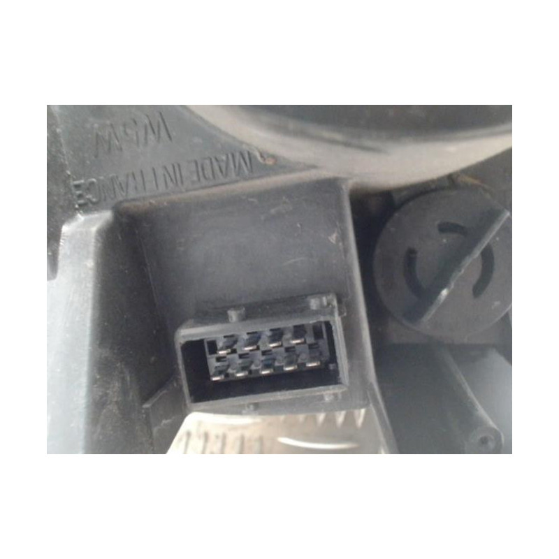 Optique avant principal droit (feux)(phare) CITROEN C8 d’occasion