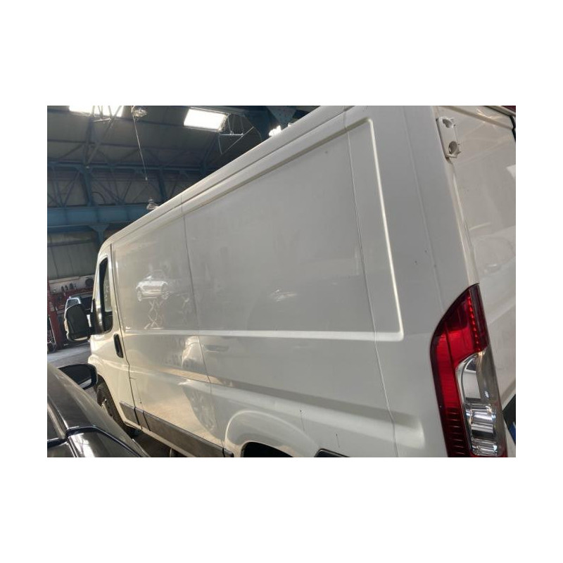 Calandre PEUGEOT  d’occasion