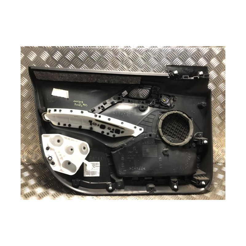 Panneau de porte avant droit PEUGEOT 2008 1 PHASE 1 d’occasion