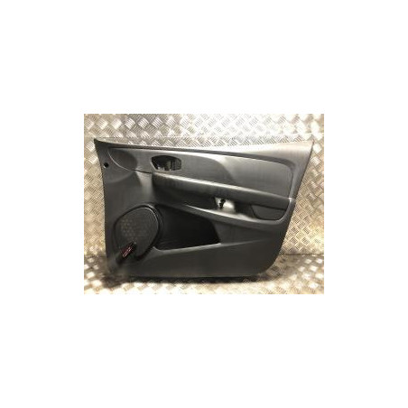 Panneau de porte avant droit RENAULT CLIO 4 PHASE 2 d’occasion