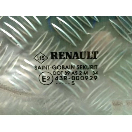 Vitre avant droit RENAULT CLIO 2 PHASE 2 d’occasion