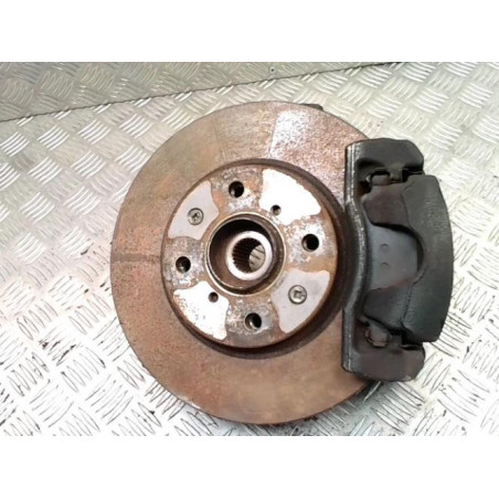 Moyeu avant droit SUZUKI SWIFT 3 d’occasion