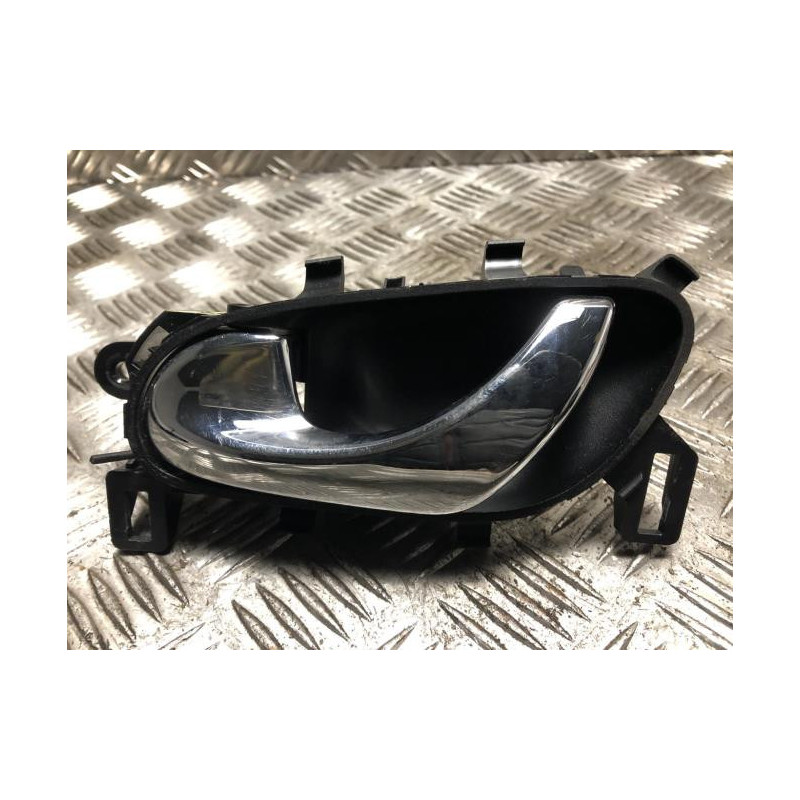 Poignee interieur avant gauche NISSAN QASHQAI 2 PHASE 1 d’occasion