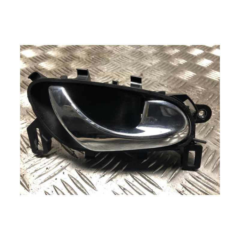 Poignee interieur avant droit NISSAN QASHQAI 2 PHASE 1 d’occasion