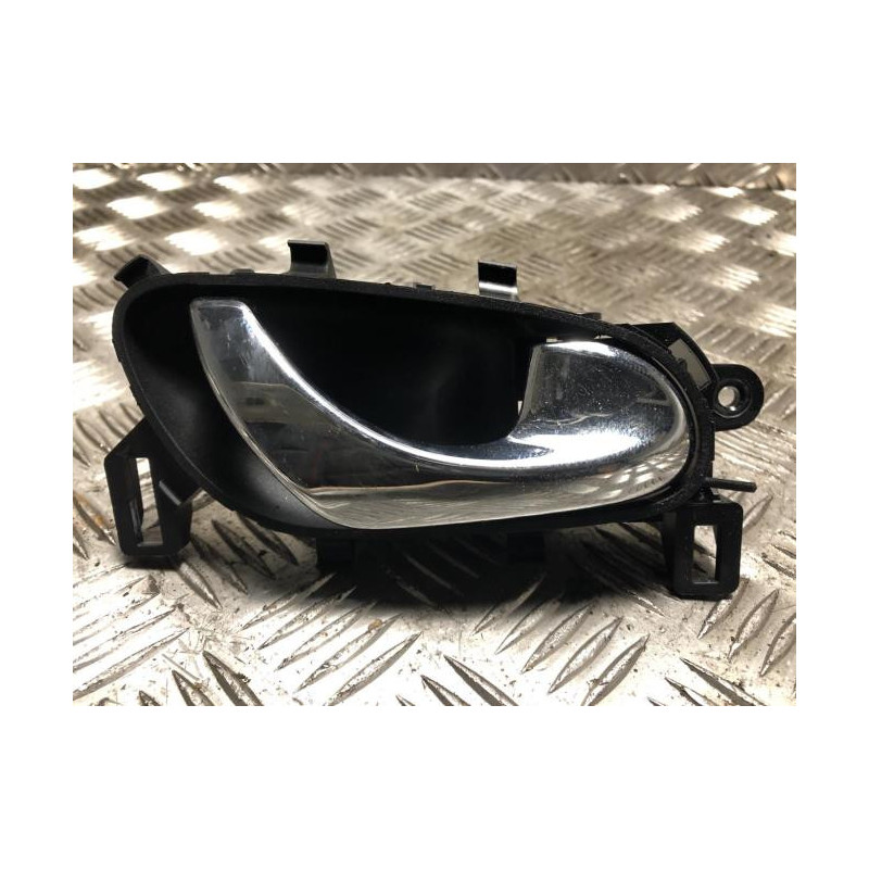 Poignee interieur arriere droit NISSAN QASHQAI 2 PHASE 1 d’occasion