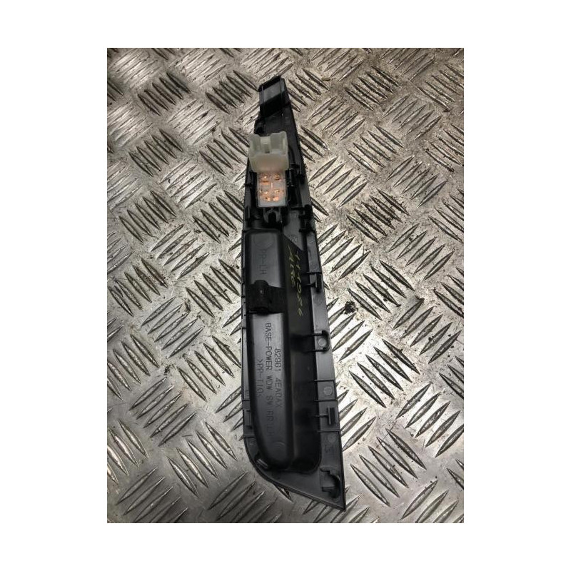 Interrupteur de leve vitre arriere droit NISSAN QASHQAI 2 PHASE 1 d’occasion