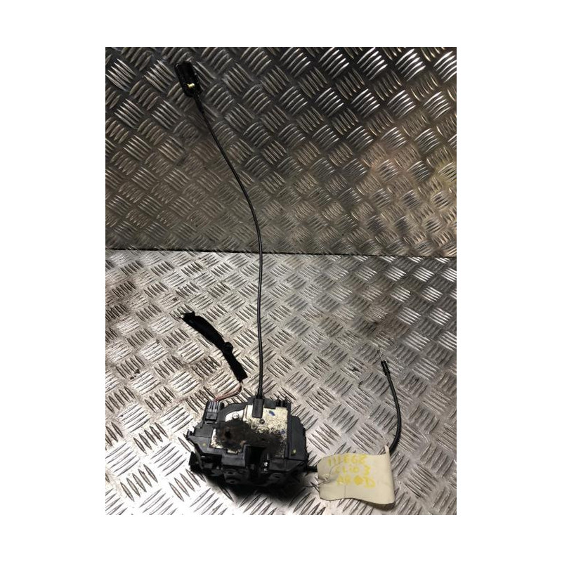 Serrure arriere droit RENAULT CLIO 3 PHASE 2 d’occasion