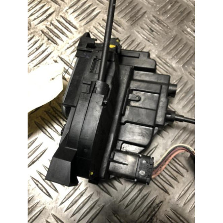 Serrure arriere droit RENAULT CLIO 3 PHASE 2 d’occasion