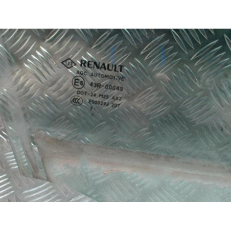 Vitre avant droit RENAULT LAGUNA 3 PHASE 1 d’occasion