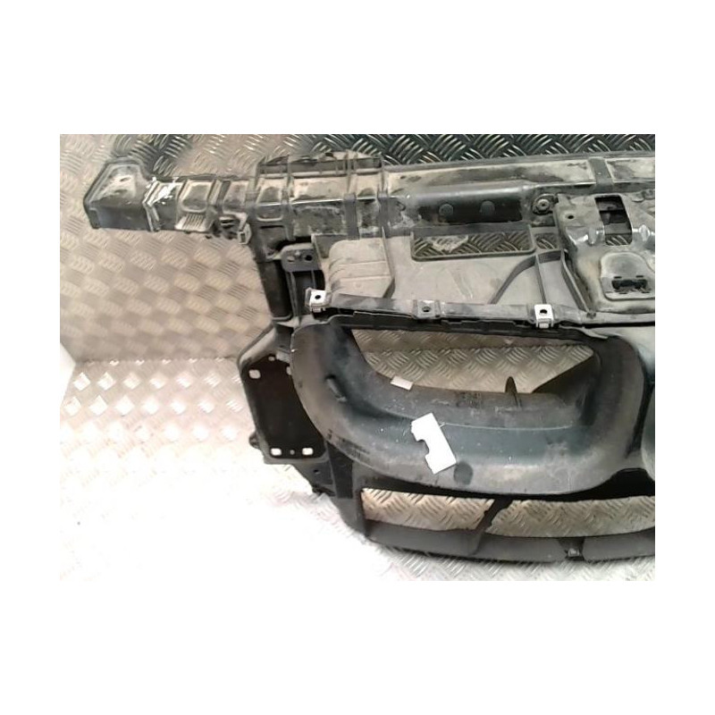 Armature avant, Masque avant BMW SERIE 1 E87 PHASE 1 d’occasion