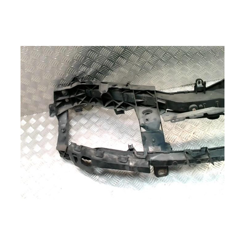 Armature avant, Masque avant FORD FOCUS 2 PHASE 1 d’occasion