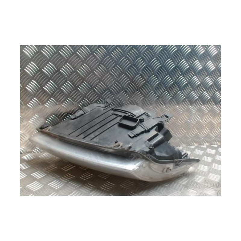 Optique avant principal droit (feux)(phare) FORD FOCUS 2 PHASE 1 d’occasion