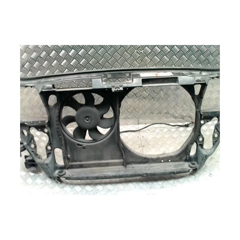 Armature avant, Masque avant AUDI A4 1 PHASE 1 d’occasion