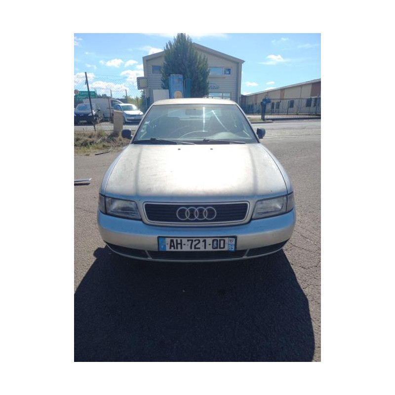 Armature avant, Masque avant AUDI A4 1 PHASE 1 d’occasion