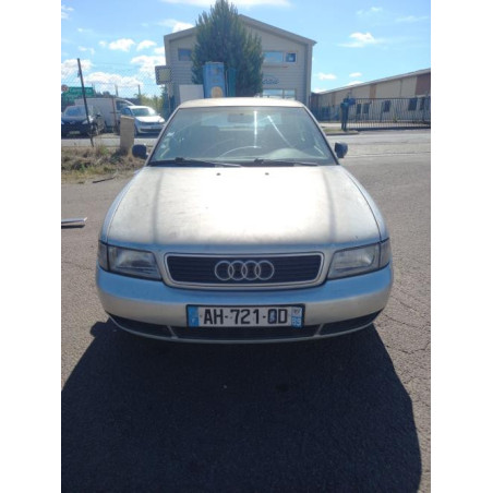 Armature avant, Masque avant AUDI A4 1 PHASE 1 d’occasion