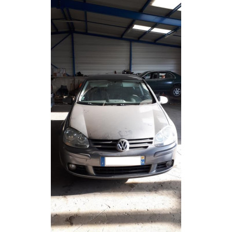 Poignee porte arriere droit VOLKSWAGEN GOLF 5 d’occasion