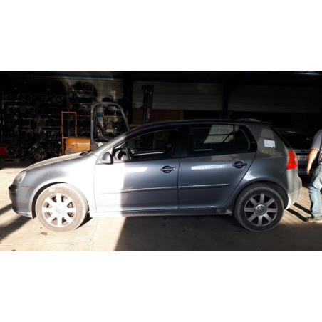 Poignee porte arriere droit VOLKSWAGEN GOLF 5 d’occasion