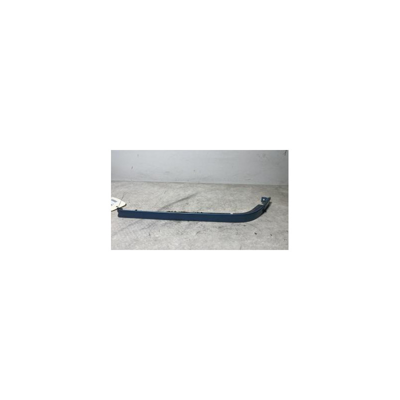 Enjoliveur moustache optique avant gauche MERCEDES  d’occasion