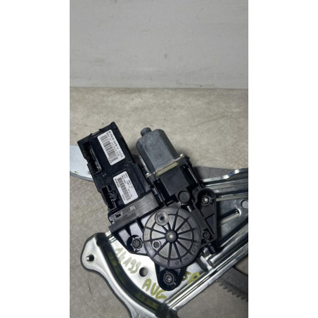 Leve vitre electrique avant gauche RENAULT MEGANE 3 PHASE 1 d’occasion