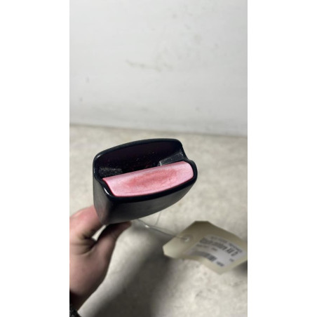 Attache ceinture avant droit RENAULT MEGANE 3 PHASE 1 d’occasion