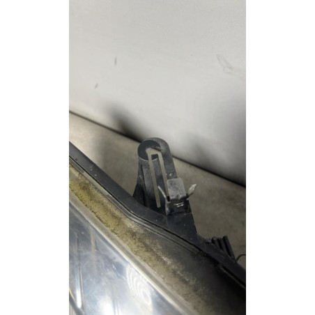 Optique avant principal droit (feux)(phare) RENAULT MEGANE 3 PHASE 1 d’occasion