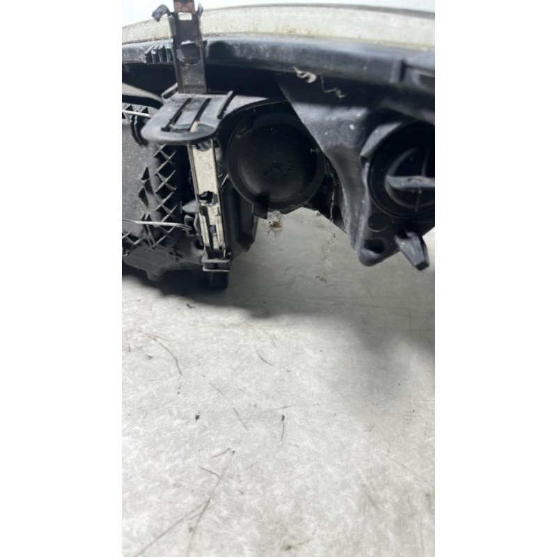 Optique avant principal droit (feux)(phare) RENAULT MEGANE 3 PHASE 1 d’occasion
