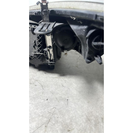 Optique avant principal droit (feux)(phare) RENAULT MEGANE 3 PHASE 1 d’occasion