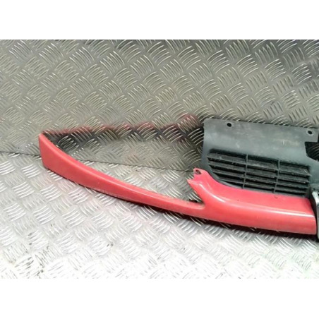 Calandre PEUGEOT 206 PHASE 1 d’occasion