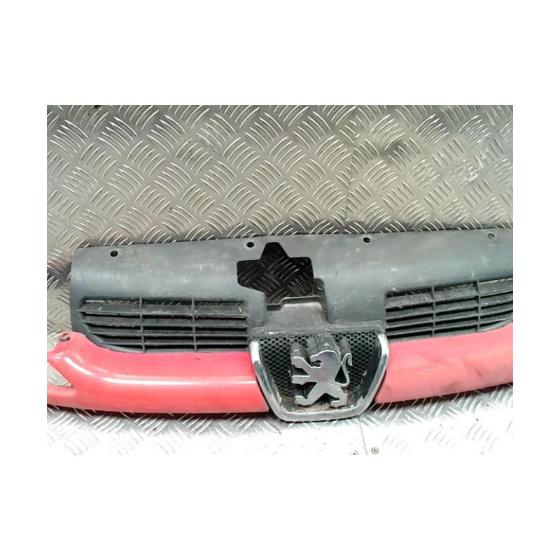 Calandre PEUGEOT 206 PHASE 1 d’occasion