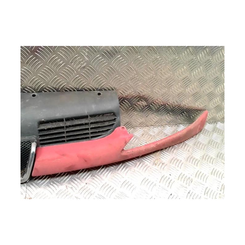 Calandre PEUGEOT 206 PHASE 1 d’occasion