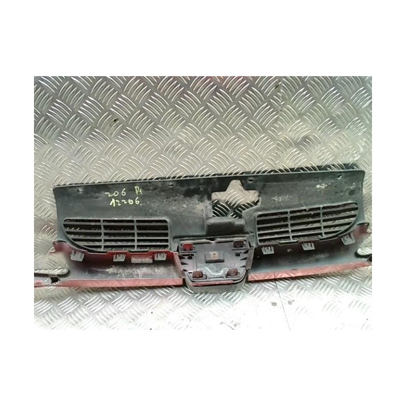 Calandre PEUGEOT 206 PHASE 1 d’occasion