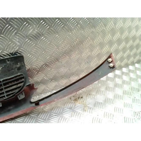 Calandre PEUGEOT 206 PHASE 1 d’occasion