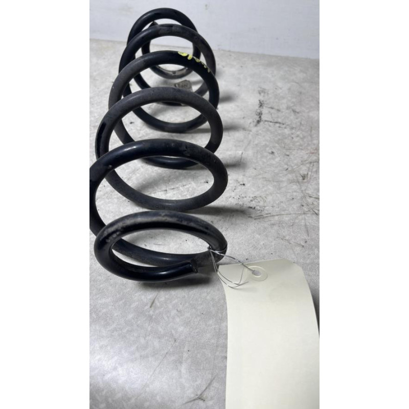 Ressort de suspension arriere droit AUDI A3 3 SPORTBACK PHASE 2 d’occasion