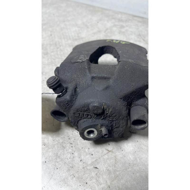 Etrier avant gauche (freinage) VOLKSWAGEN FOX d’occasion