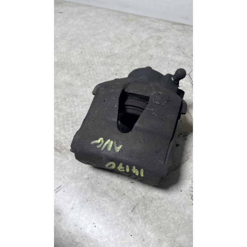 Etrier avant gauche (freinage) VOLKSWAGEN FOX d’occasion