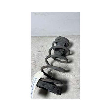 Ressort de suspension arriere droit FIAT PUNTO 2 PHASE 1 d’occasion