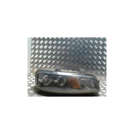 Optique avant principal droit (feux)(phare) FIAT PUNTO 2 PHASE 1 d’occasion